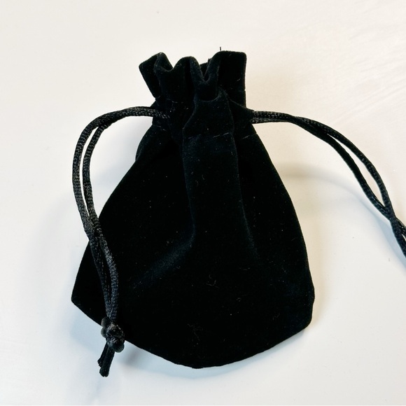 Protection & Strength Crystal with Velvet Drawstring Bag - Picture 3 of 3